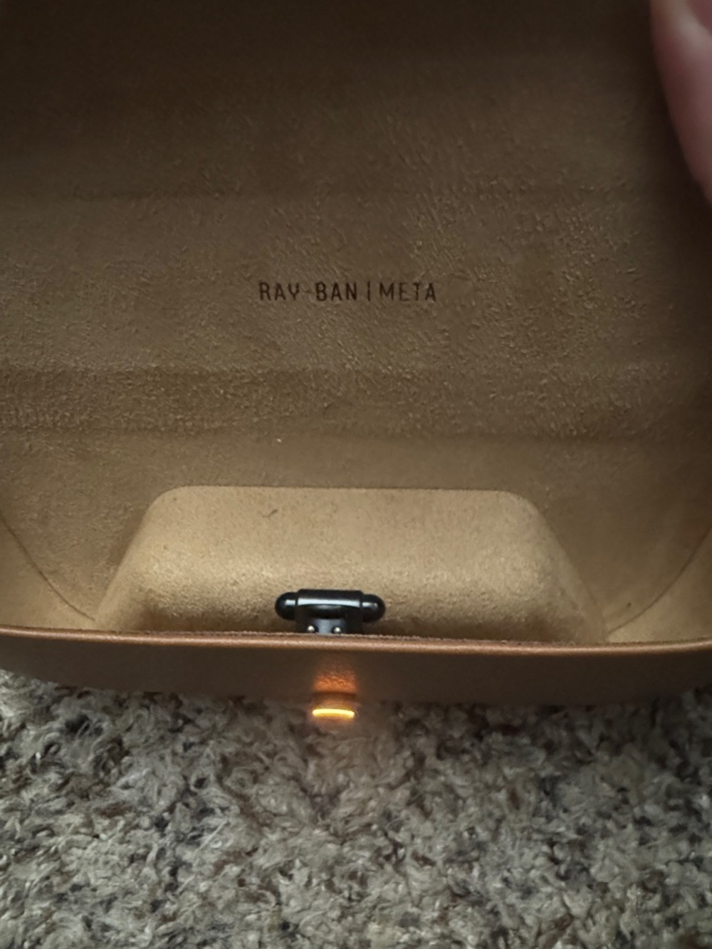 Ray-Ban Meta Tan Brown Leather Sunglasses Charging Case - Picture 3 of 6
